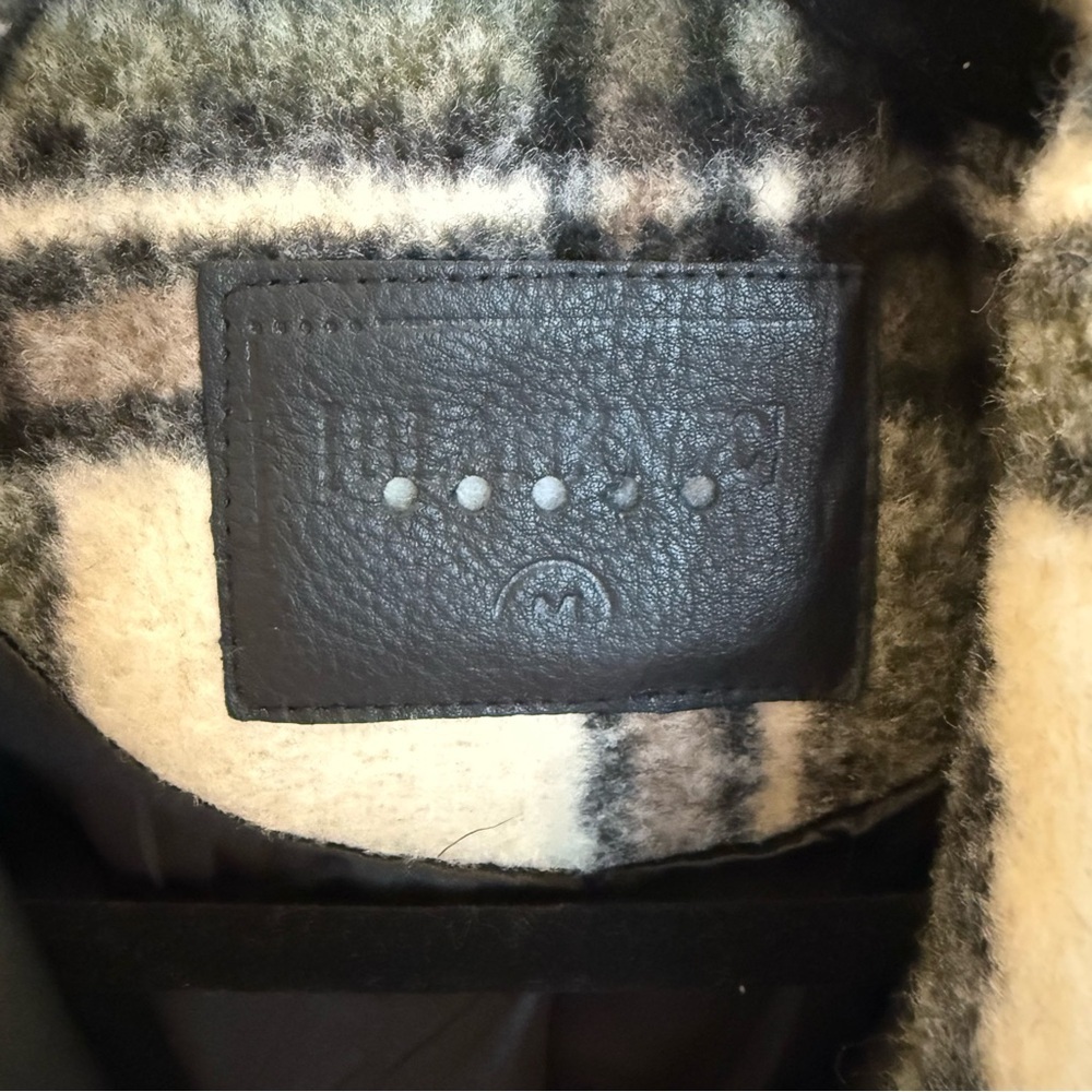 BLANKNYC Plaid Flannel Jacket Shacket in Outsider - Picture 4 of 7